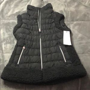 NWT Calvin Klein puffy vest